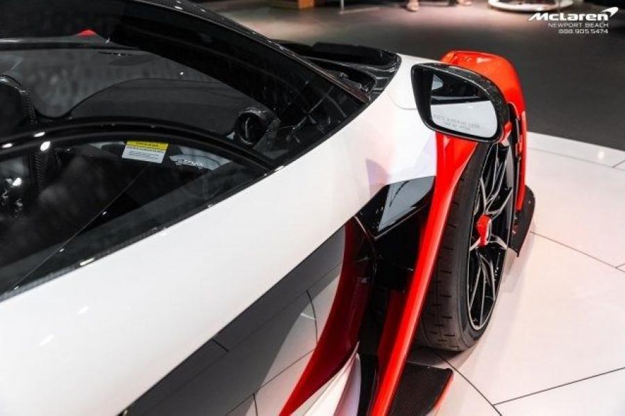 Детали экстерьера McLaren Senna (271 of 500) 2019 года  (фото 34 из 63)